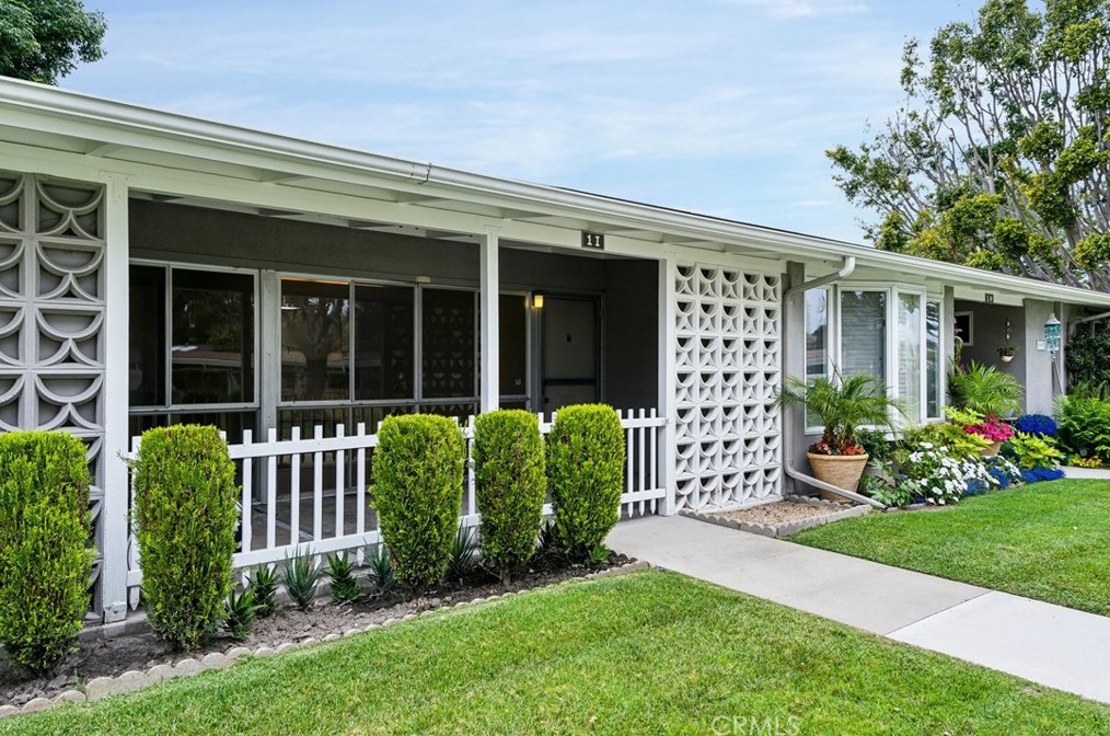 13610 Burning Tree Ln #1i, Seal Beach, CA 90740