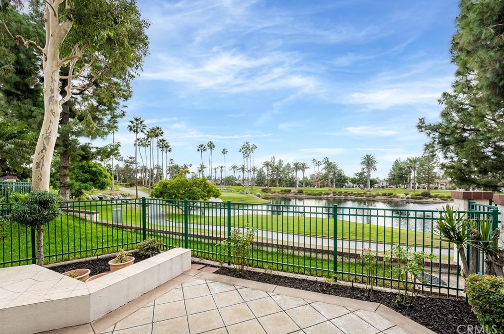 2448 Aquasanta, Tustin, CA 92782