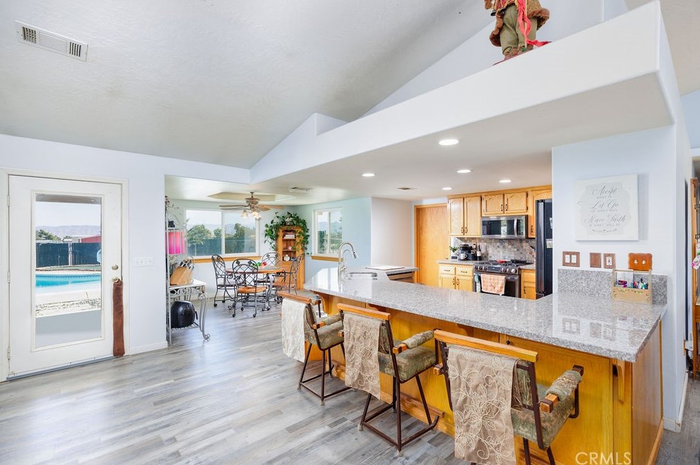 7929 Bandicoot Trail, Hesperia, CA 92344