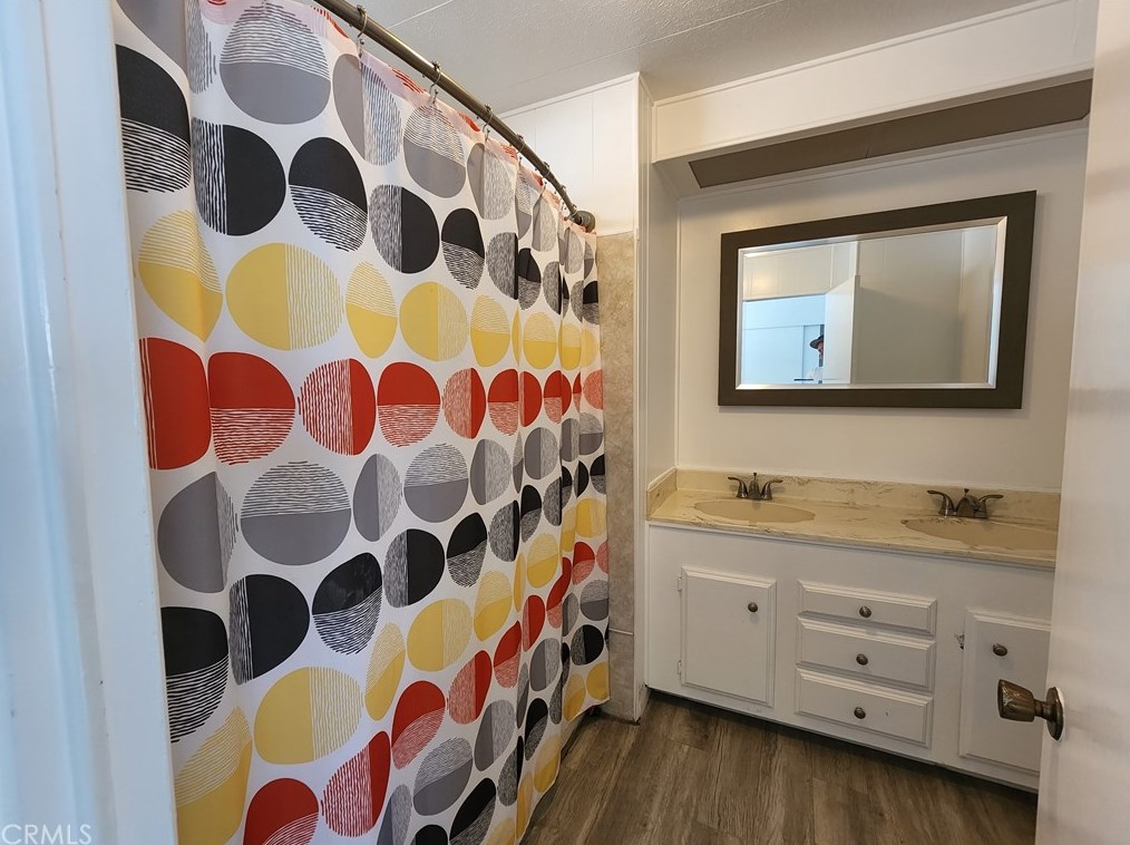 16444 Bolsa Chica St, Huntington Beach CA  92649-2601 exterior