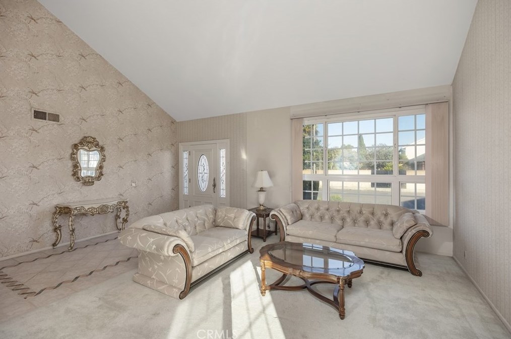 15321 Dogwood St, Westminster, CA 92683-6321