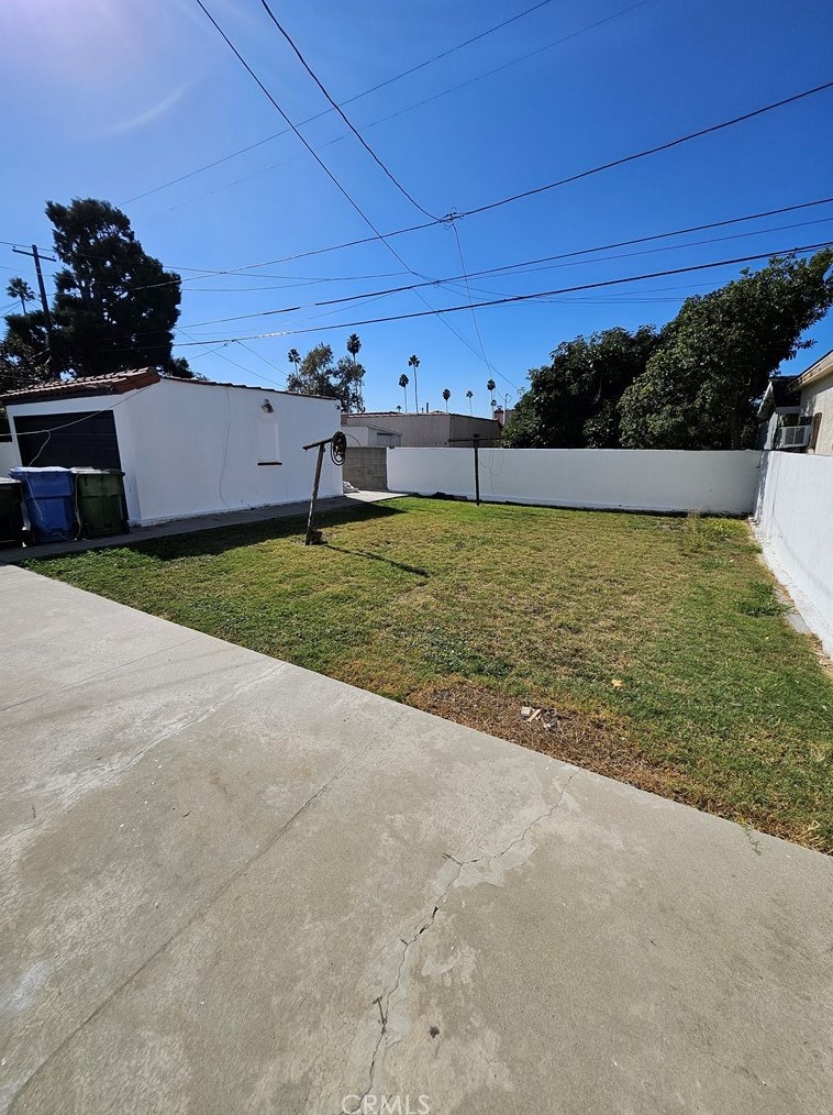 3637 Somerset Dr, Los Angeles CA  90016-5840 exterior