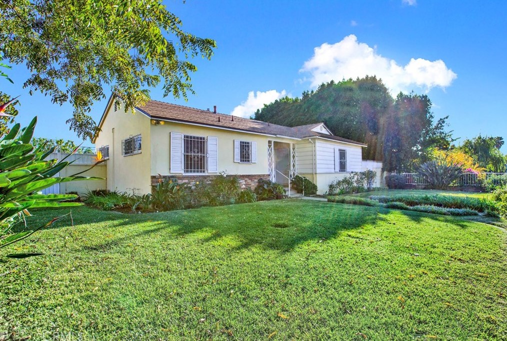 13118 Branford St, Los Angeles CA  91331-4712 exterior