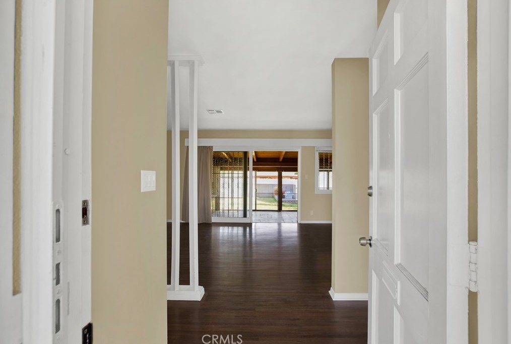 13118 Branford St, Los Angeles CA  91331-4712 exterior