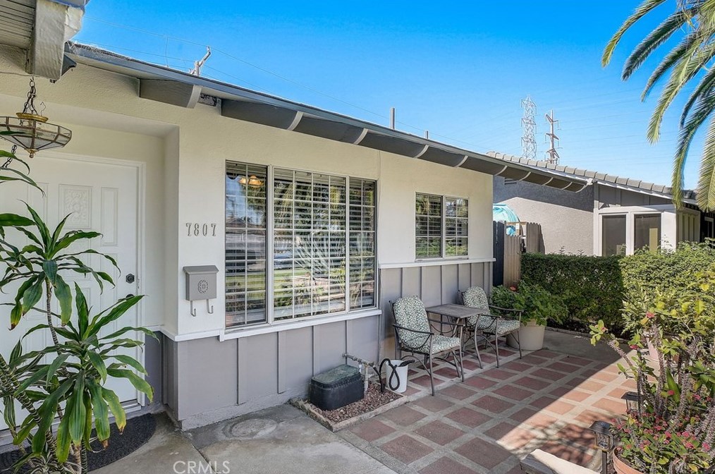 7807 Gardenia Dr, Buena Park, CA 90620