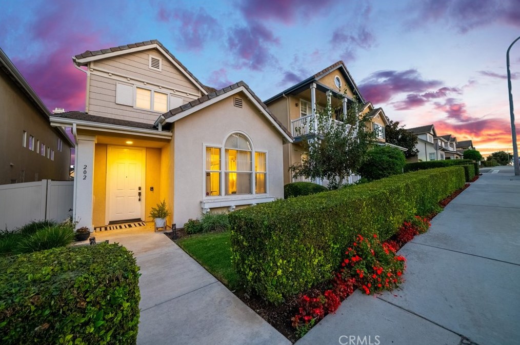 202 Laurel Ave, Brea, CA 92821