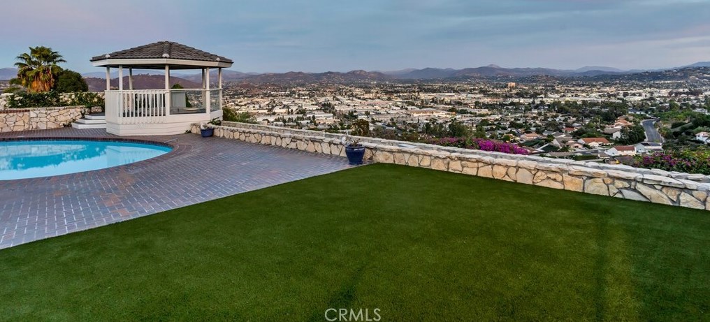 1337 Hacienda Dr, El Cajon, CA 92020