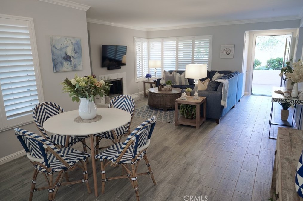 16490 Bordeaux Ln, Huntington Beach, CA 92649-1868