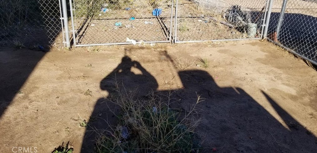 7694 Bangor Ave, Hesperia CA  92345-6858 exterior