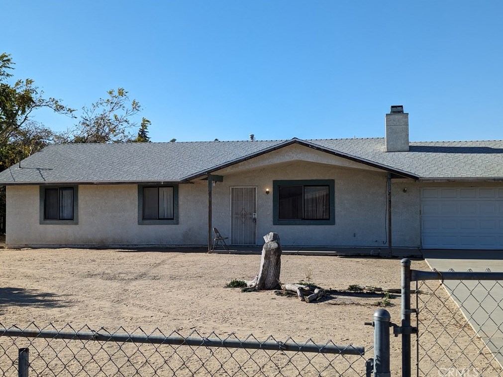 7694 Bangor Ave, Hesperia CA  92345-6858 exterior