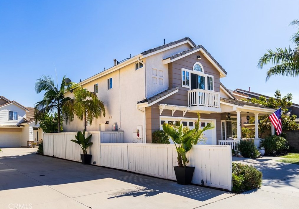 24 Rowan Dr, Laguna Beach, CA 92656-4281