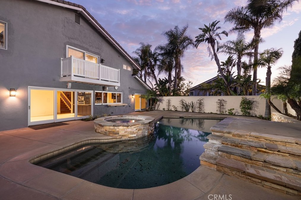 19451 Surfdale Ln, Huntington Beach, CA 92648