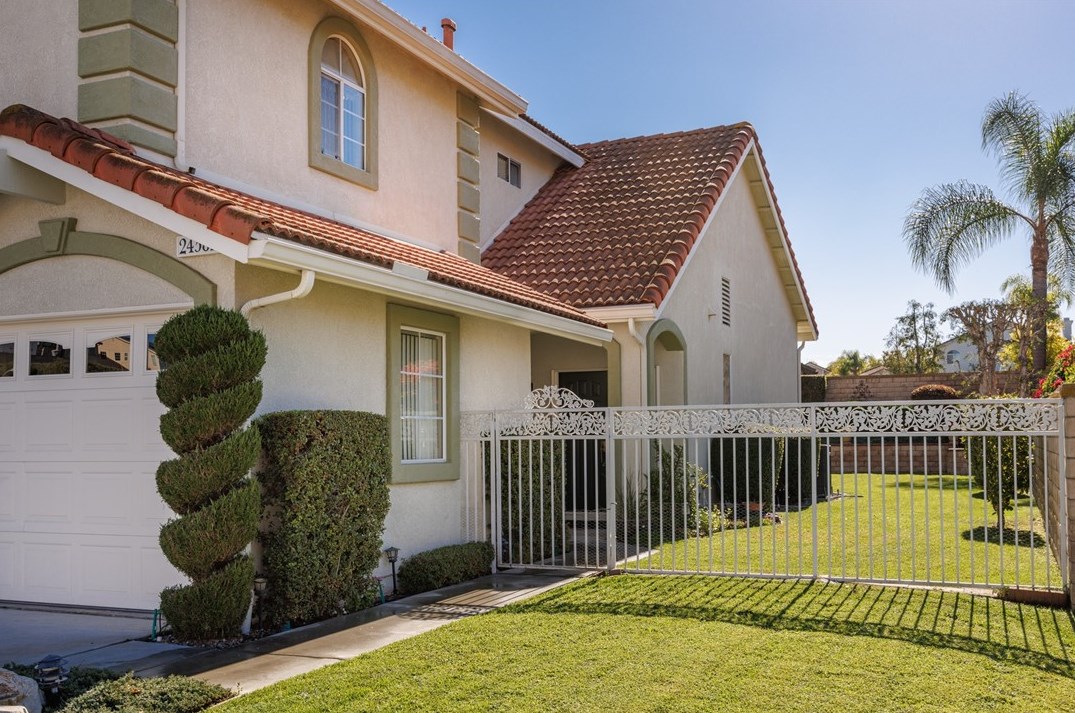 24582 Mando Dr, Laguna Beach, CA 92677-4079