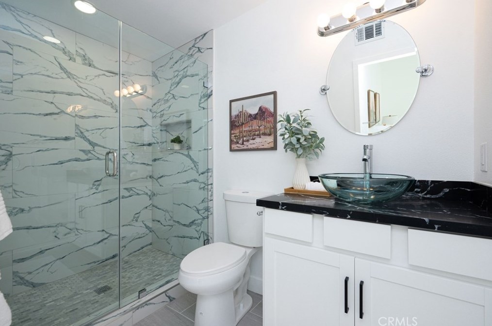 38855 Paradise Way, Cathedral City CA  92234-2356 exterior