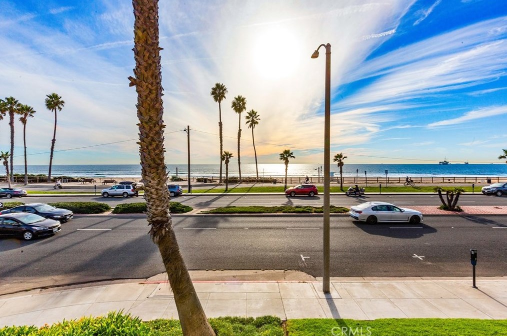 2000 Pacific Coast #106, Huntington Beach, CA 92648