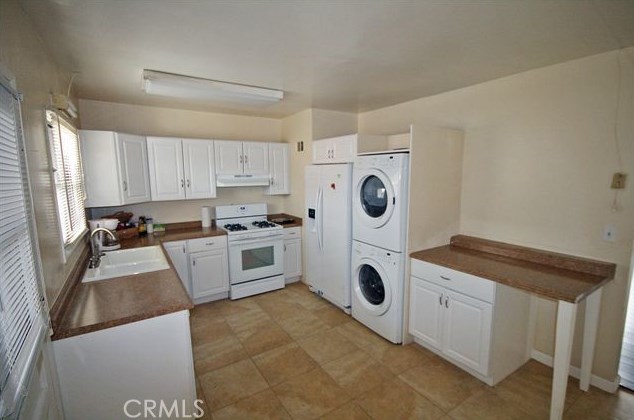 4892 San Bernardino St, Montclair, CA 91763