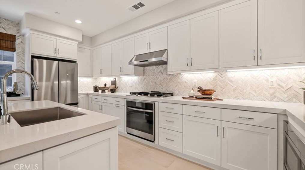 1076 N Anaheim Blvd #1, Anaheim, CA 92801