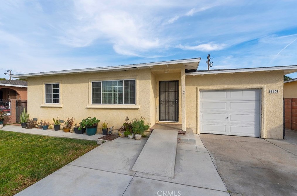 443 S Poplar St, Santa Ana, CA 92703