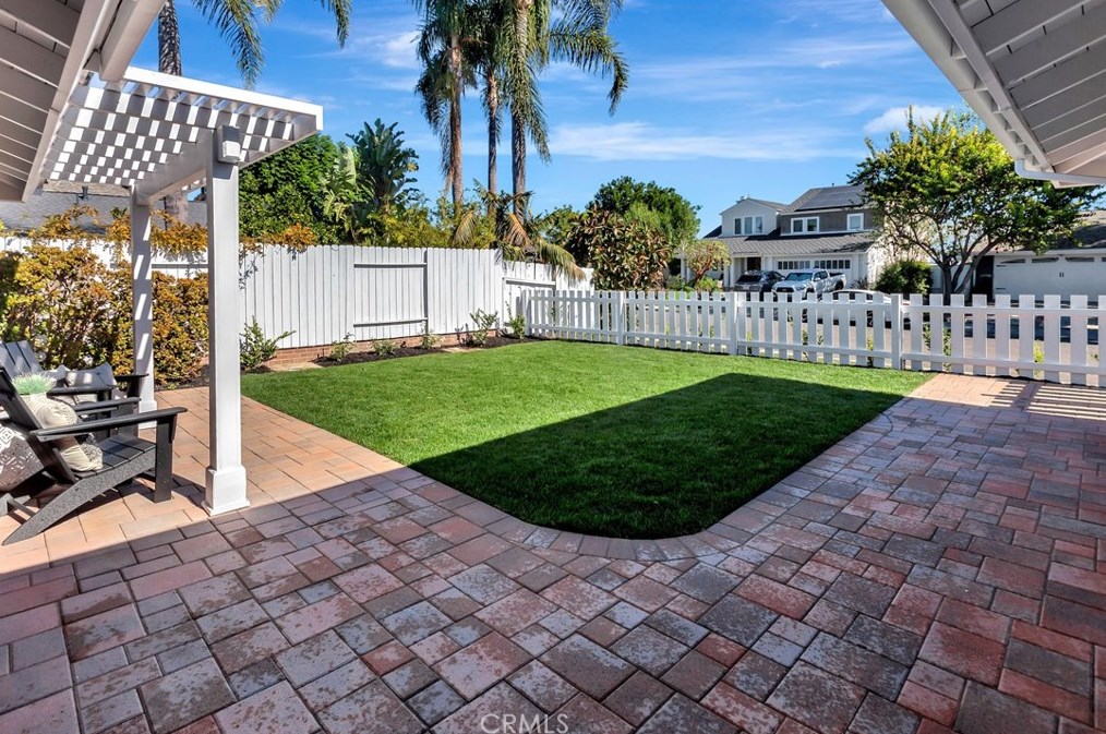 24545 Los Serranos Dr, Laguna Beach CA  92677-2141 exterior