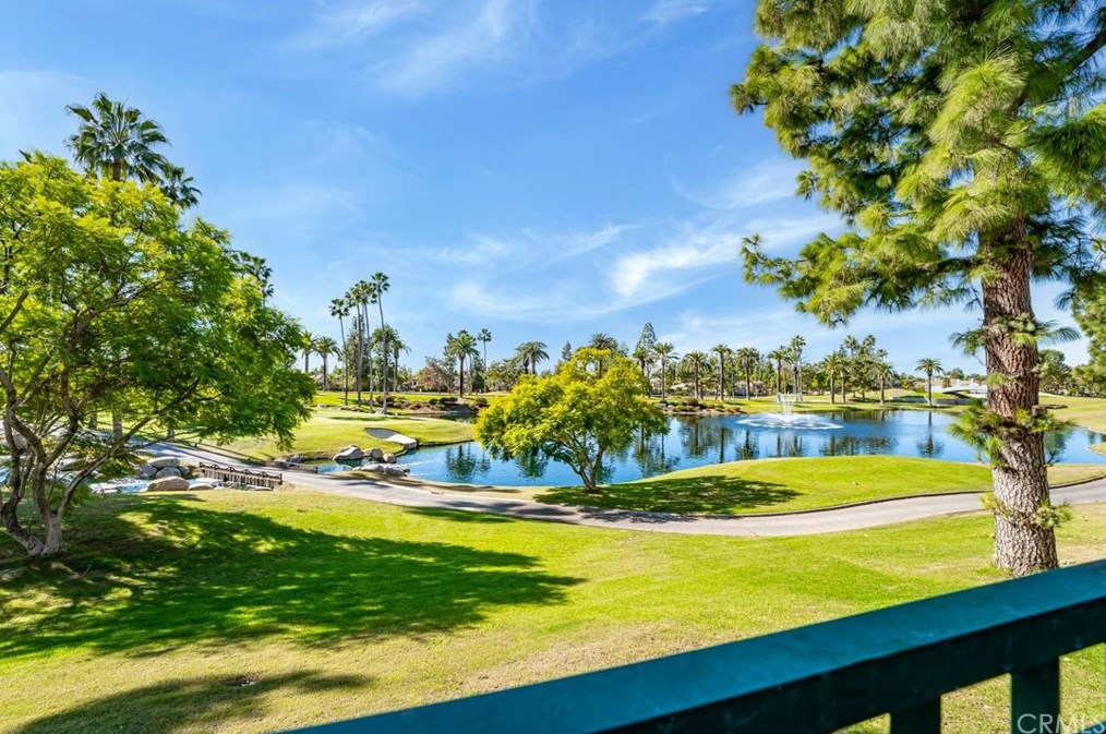 2466 Aquasanta, Tustin, CA 92782