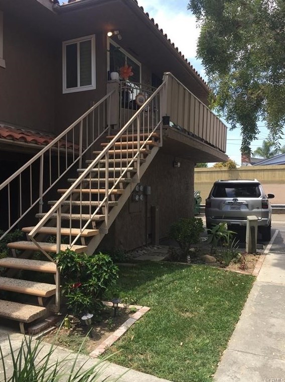 2315 Joana Dr #4, Santa Ana, CA 92705