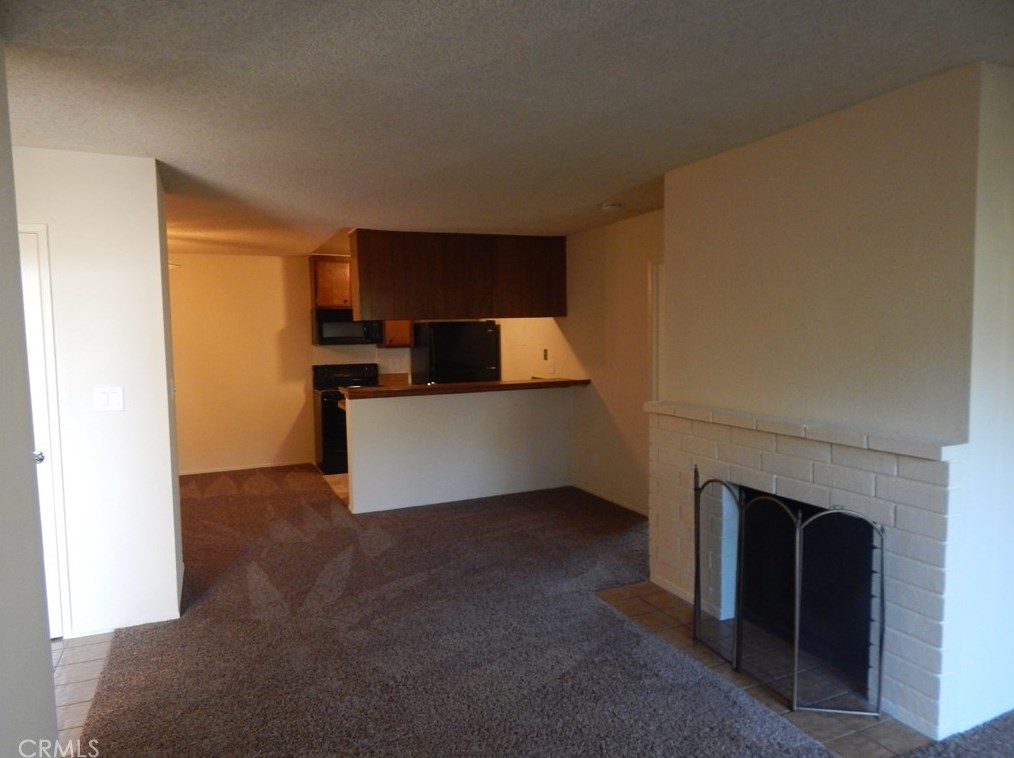 17552 Vandenberg Ln #8, Tustin, CA 92780