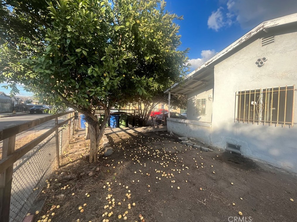 10704 Anzac Ave, Los Angeles, CA 90059