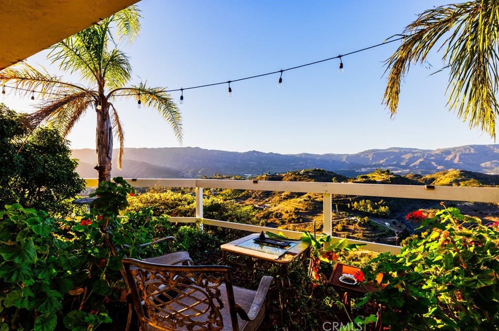 2375 Daily Dr, Fallbrook CA  92028-9101 exterior