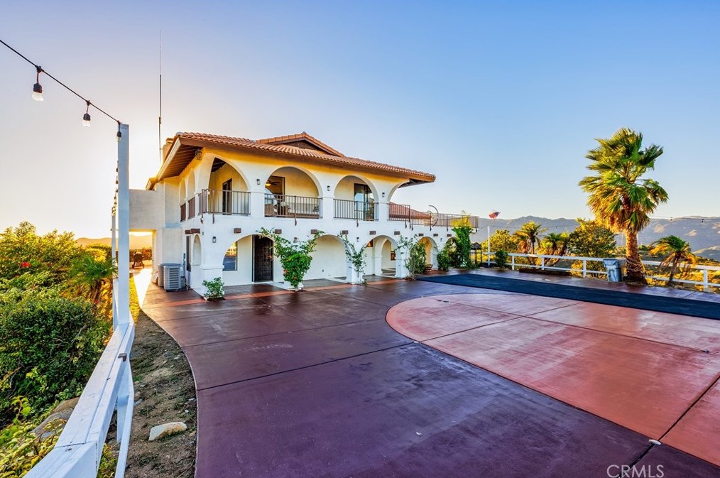 2375 Daily Dr, Fallbrook CA  92028-9101 exterior