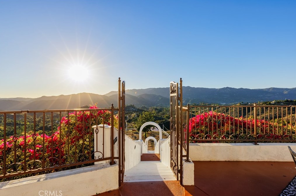 2375 Daily Dr, Fallbrook CA  92028-9101 exterior