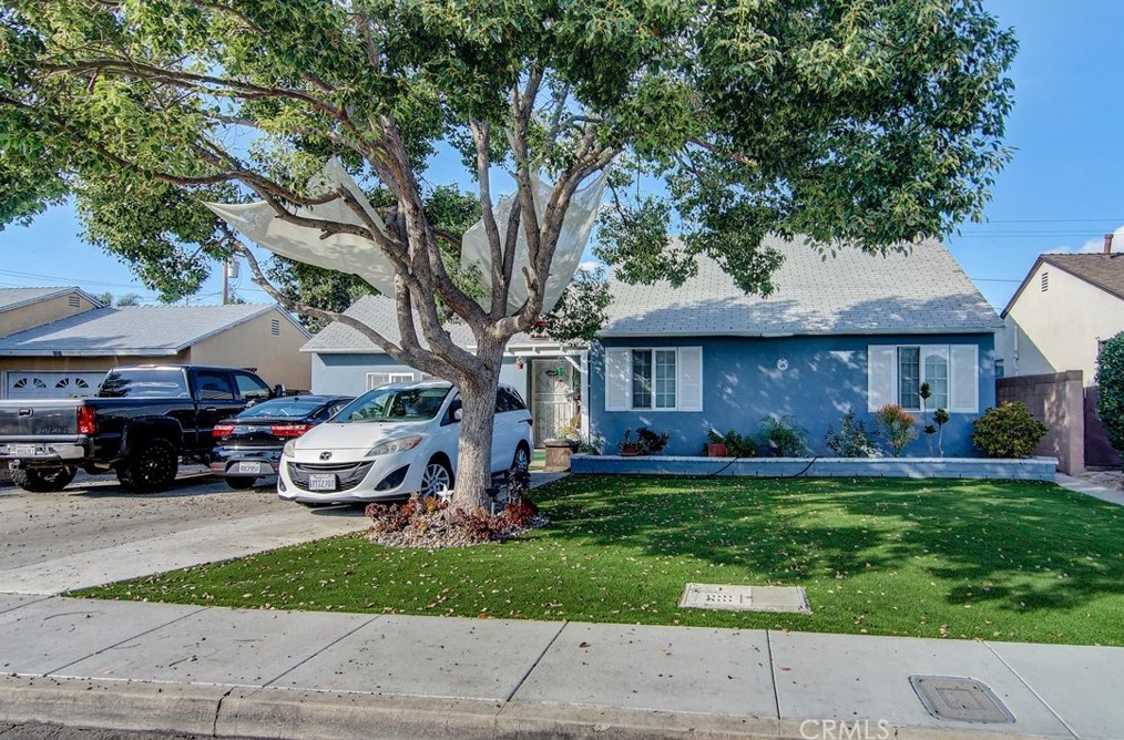 1225 E Chestnut St, Anaheim, CA 92805