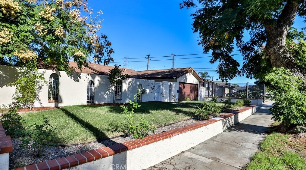 1555 W Kimberly Ave, Anaheim, CA 92802
