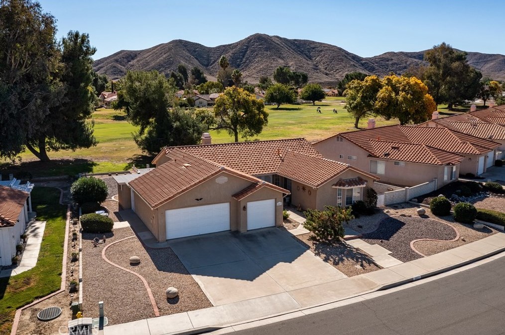 2827 Peach Tree St, Hemet, CA 92545-7751