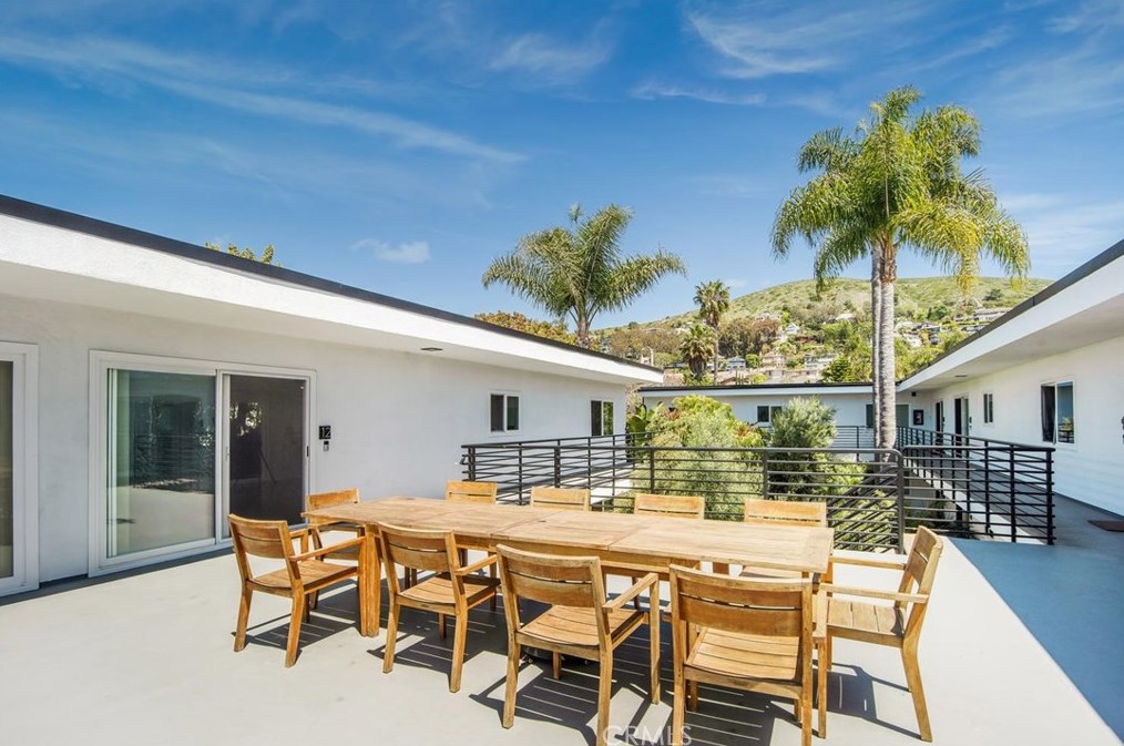 179 Mcknight Dr #12, Laguna Beach, CA 92651