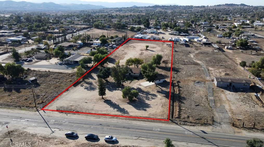 18401 Clark St, Perris, CA 92570