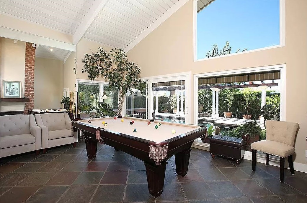 20272 Ramona Ln, Huntington Beach, CA 92646-4750
