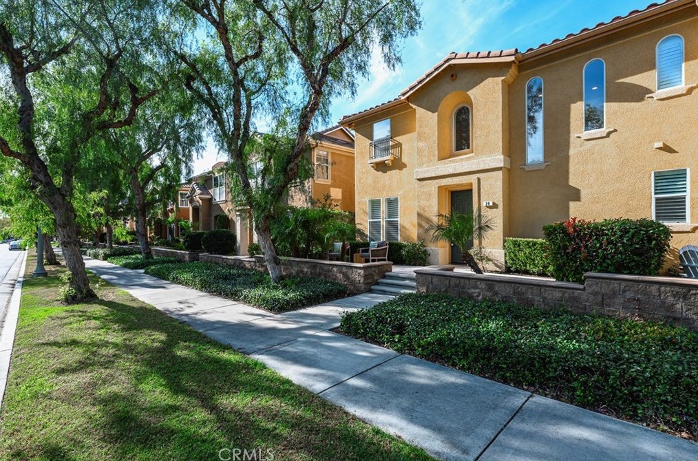 24 Apple Valley, Irvine, CA 92602