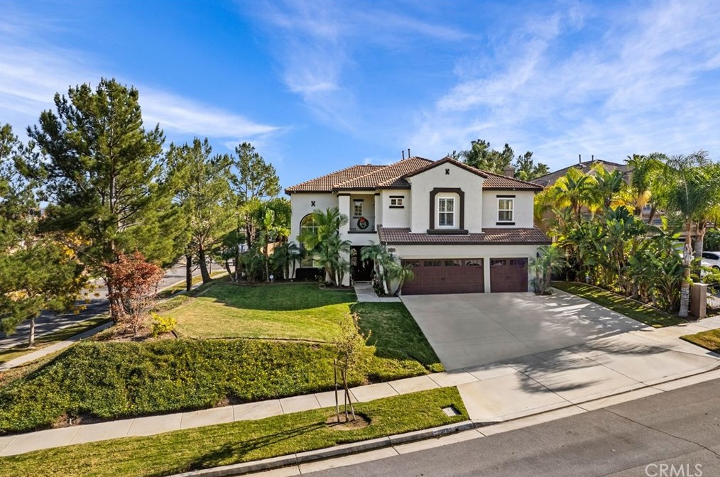 3185 Armstrongs Dr, Corona, CA 92881-0969
