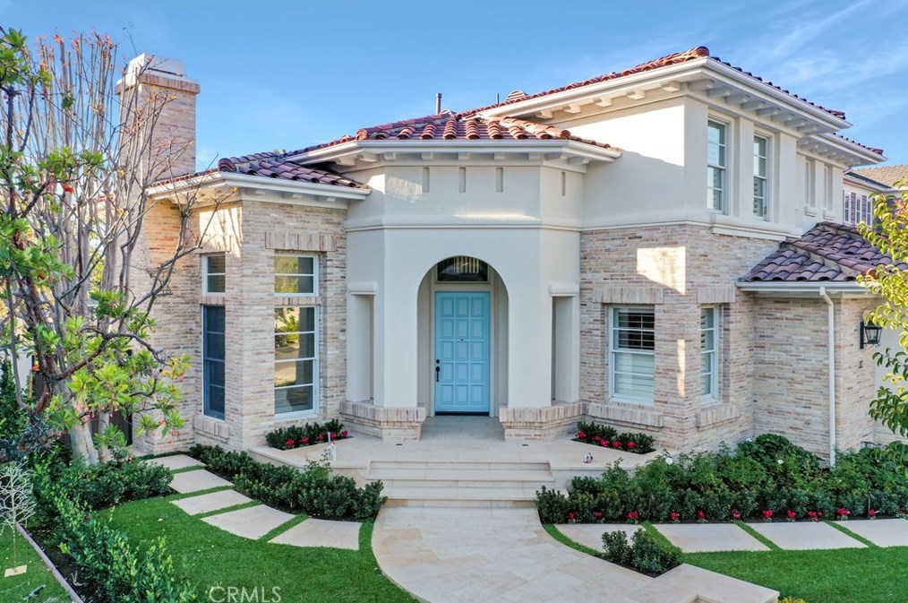 17 Colonial Dr, Newport Beach, CA 92660