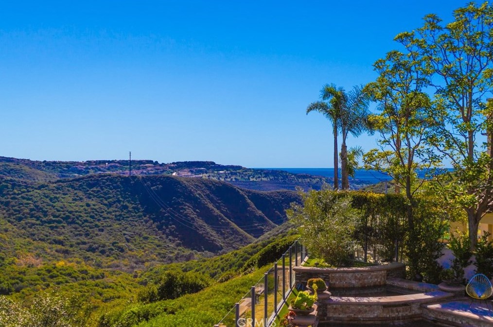 12 Clearview, Newport Beach CA  92657-1518 exterior