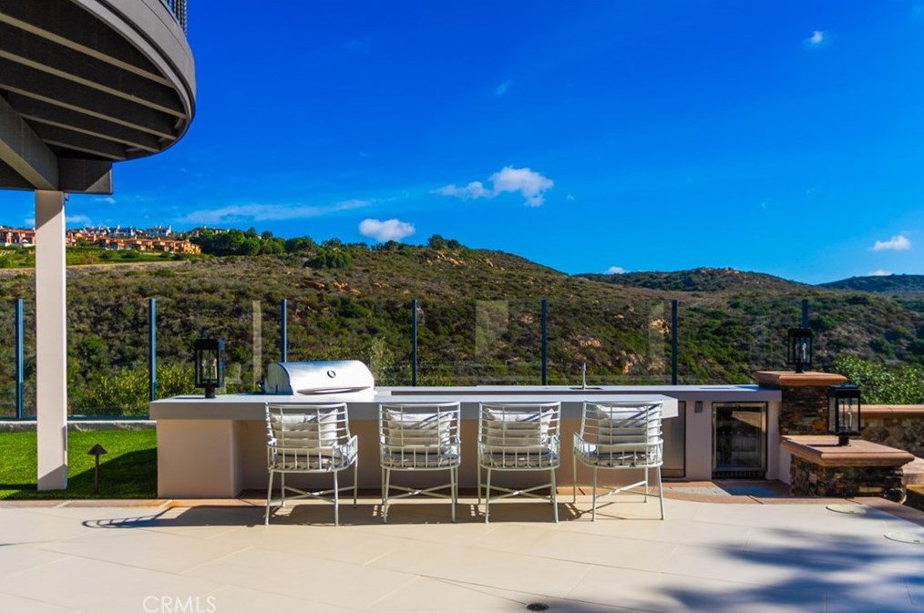 12 Clearview, Newport Beach CA  92657-1518 exterior