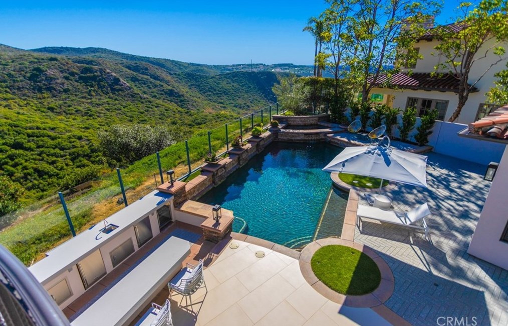 12 Clearview, Newport Beach CA  92657-1518 exterior