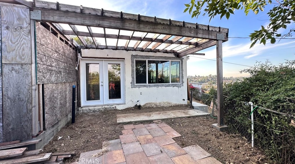 304 Graves Ave, Monterey Park CA  91755-4106 exterior