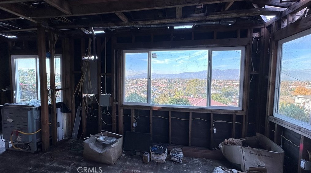 304 Graves Ave, Monterey Park CA  91755-4106 exterior