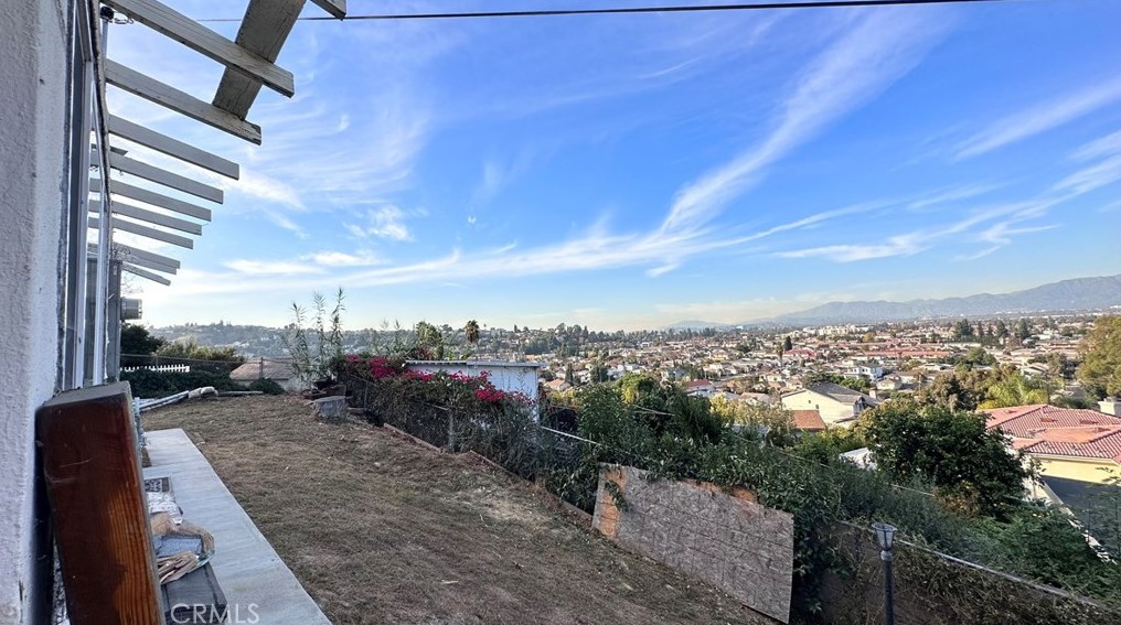 304 Graves Ave, Monterey Park CA  91755-4106 exterior