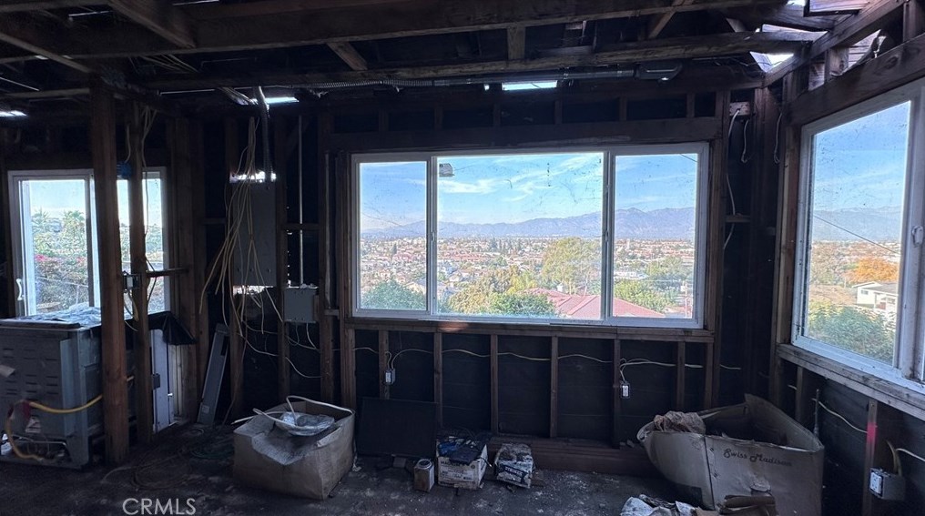 304 Graves Ave, Monterey Park CA  91755-4106 exterior