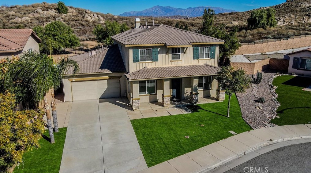 27212 Golden Field Ct, Moreno Valley CA  92555-4539 exterior