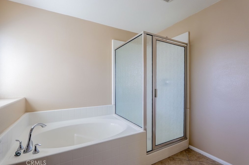 27212 Golden Field Ct, Moreno Valley CA  92555-4539 exterior