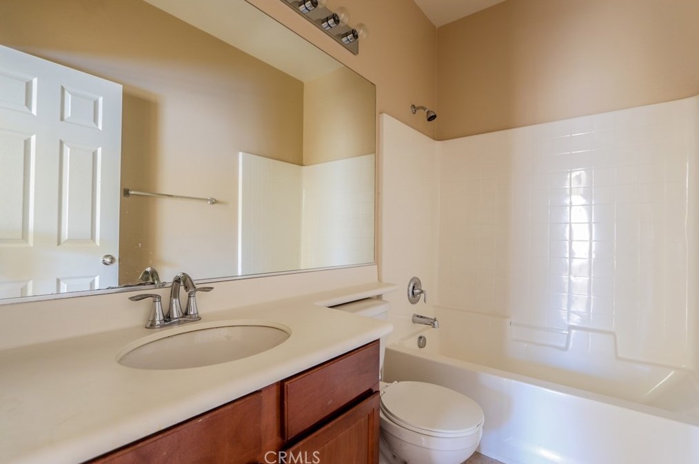 27212 Golden Field Ct, Moreno Valley CA  92555-4539 exterior