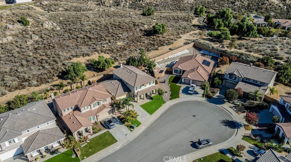 27212 Golden Field Ct, Moreno Valley CA  92555-4539 exterior